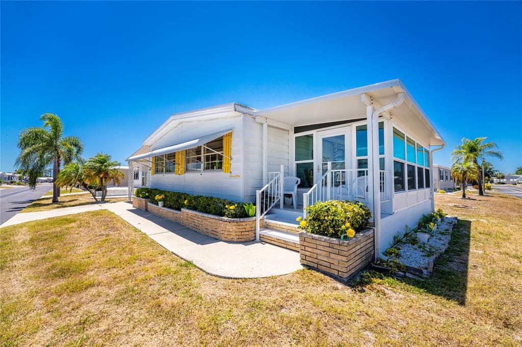 17 N FLORA VISTA STREET, ENGLEWOOD, FL 34223 — zdjęcie 2