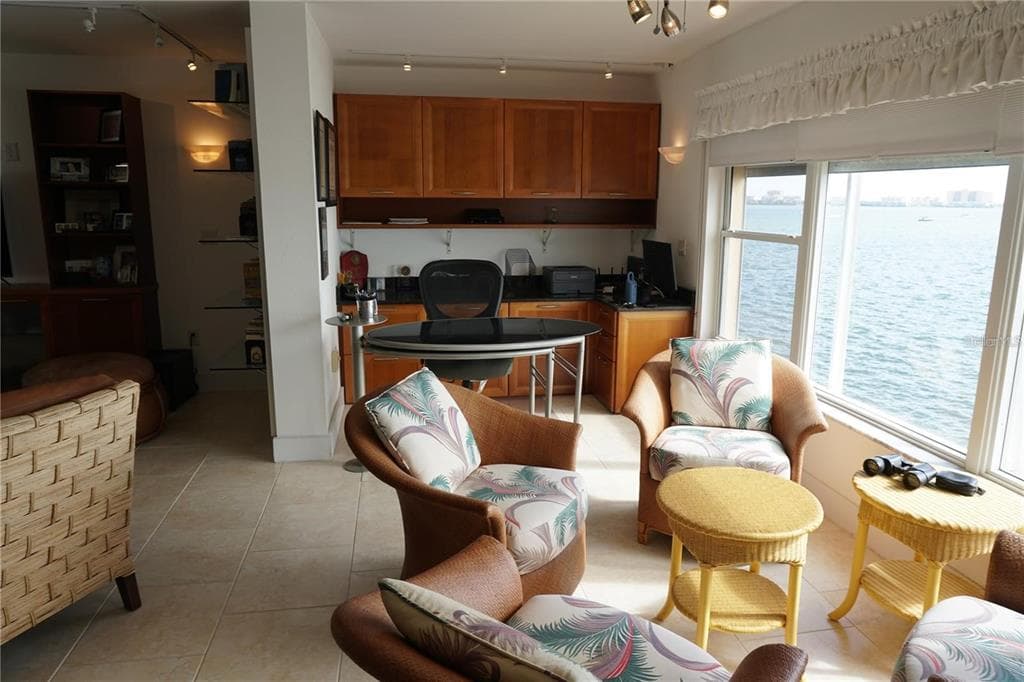 5900 SHORE BOULEVARD S # 402, GULFPORT, FL 33707 — zdjęcie 5