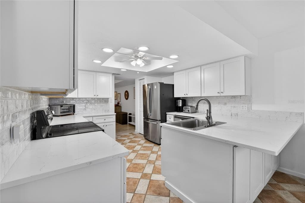 25188 MARION AVENUE # E208, PUNTA GORDA, FL 33950 — zdjęcie 5