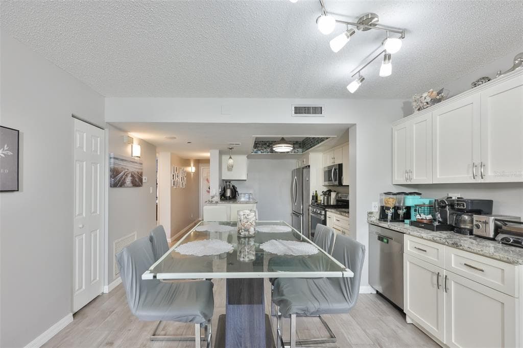 5400 PARK STREET N # 208, ST PETERSBURG, FL 33709 — zdjęcie 5
