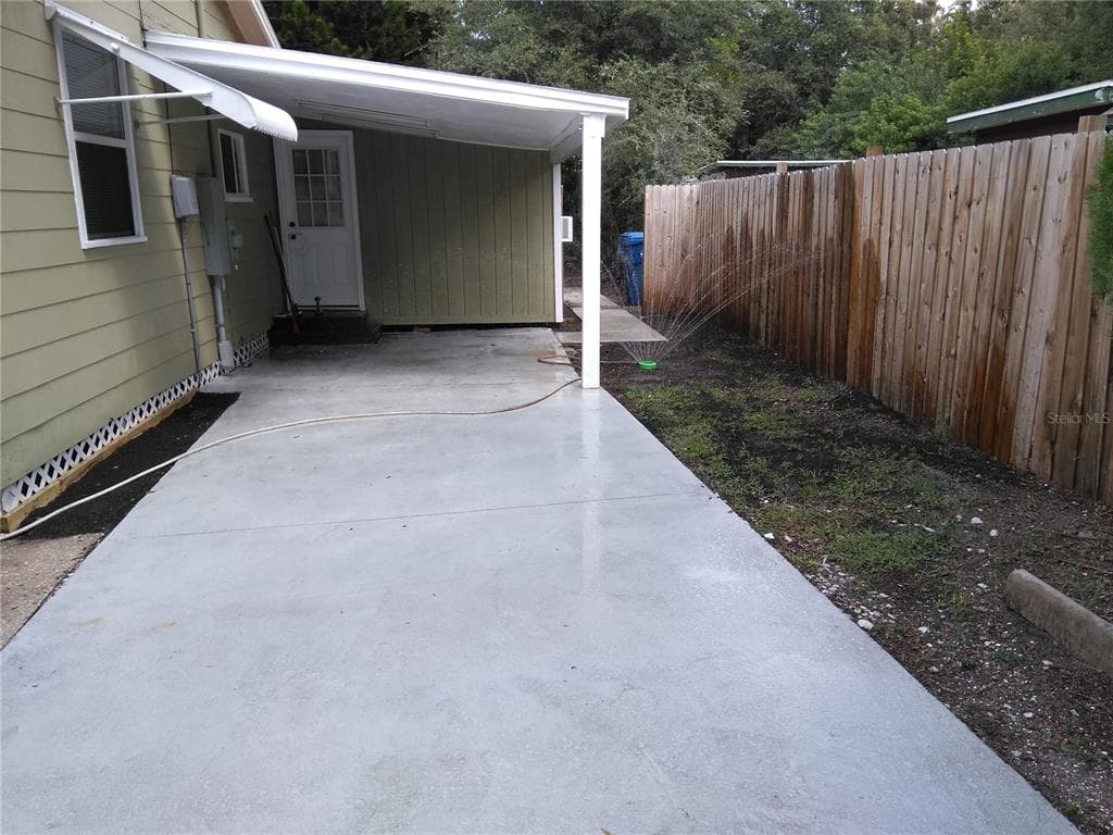 910 9TH AVENUE SW, LARGO, FL 33770 — zdjęcie 3
