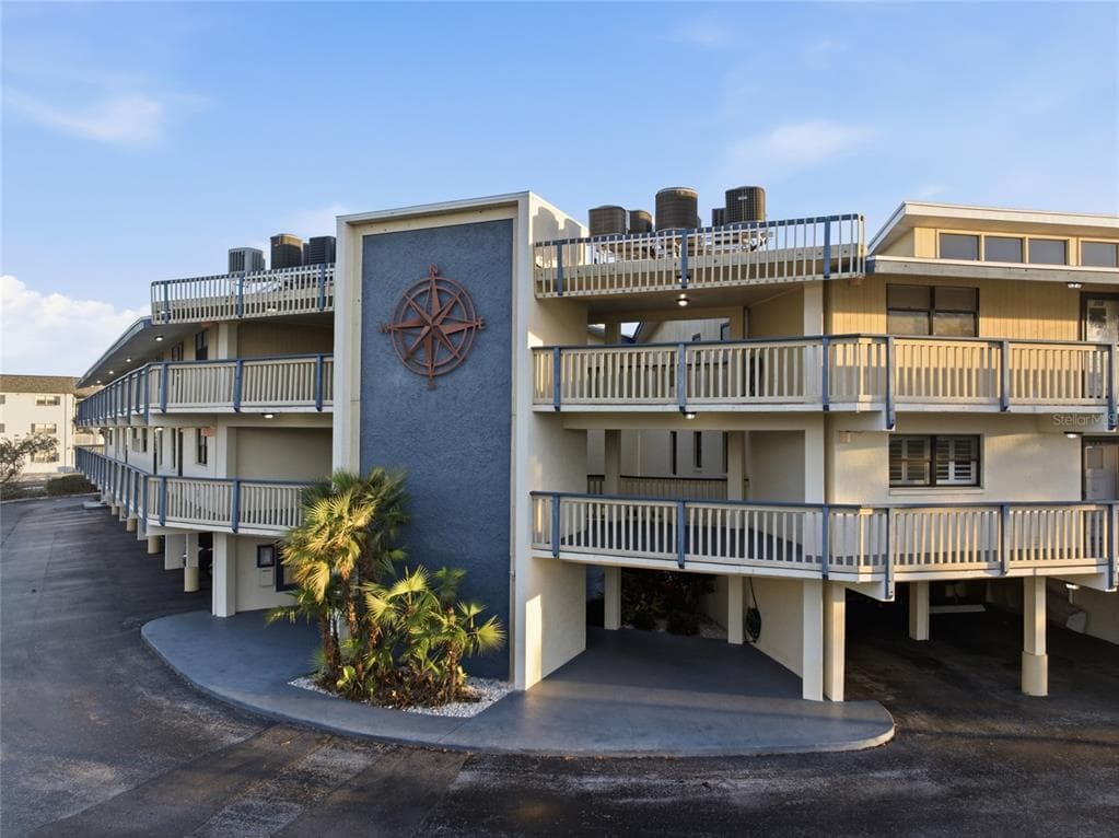 11650 CAPRI CIRCLE S # 204, TREASURE ISLAND, FL 33706
