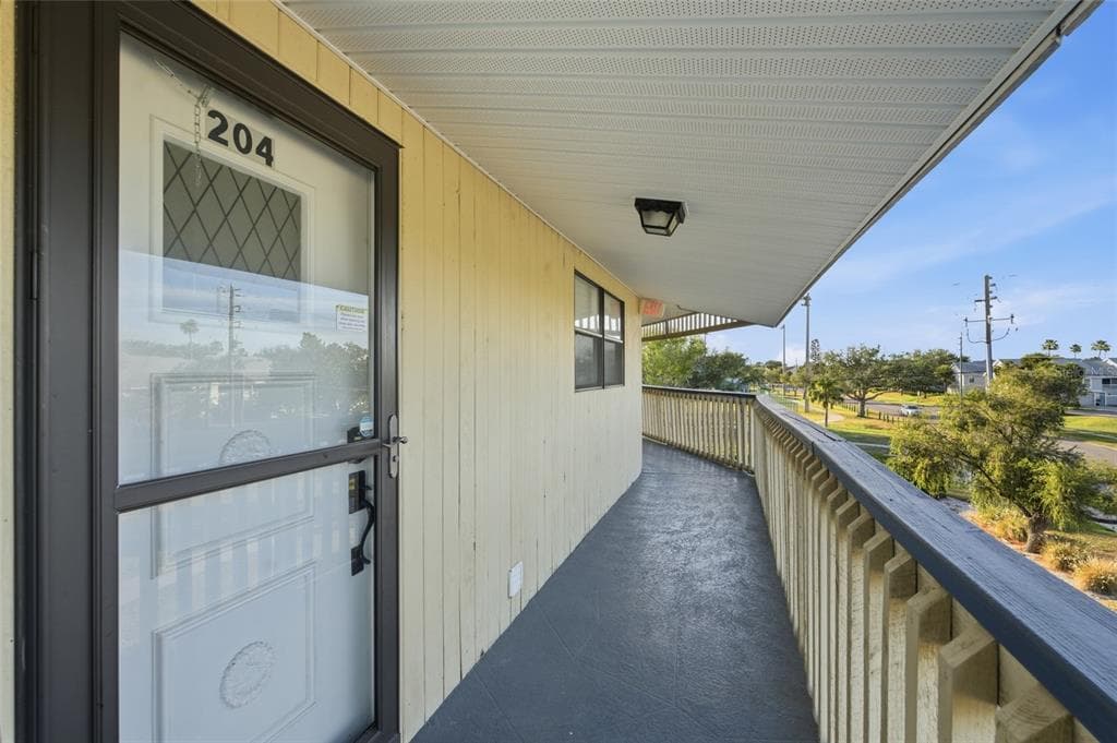11650 CAPRI CIRCLE S # 204, TREASURE ISLAND, FL 33706 — zdjęcie 5