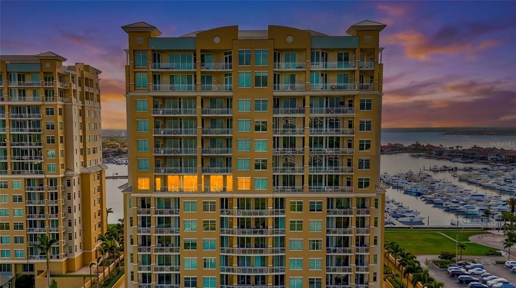 130 RIVIERA DUNES WAY # 804, PALMETTO, FL 34221