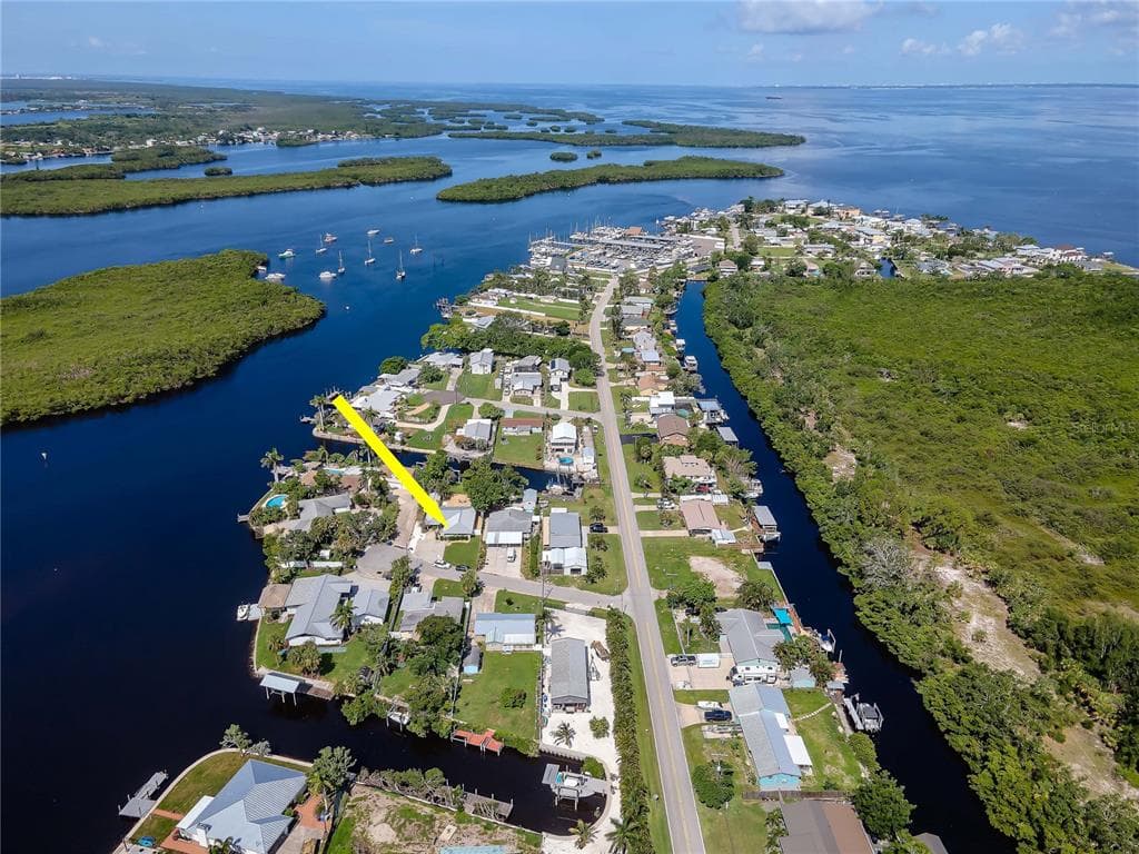106 STEVEN STREET, RUSKIN, FL 33570