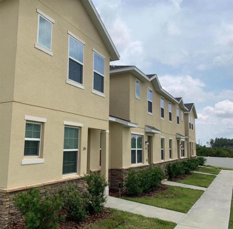 112 HOLLY VILLAGE DRIVE, DAVENPORT, FL 33837
