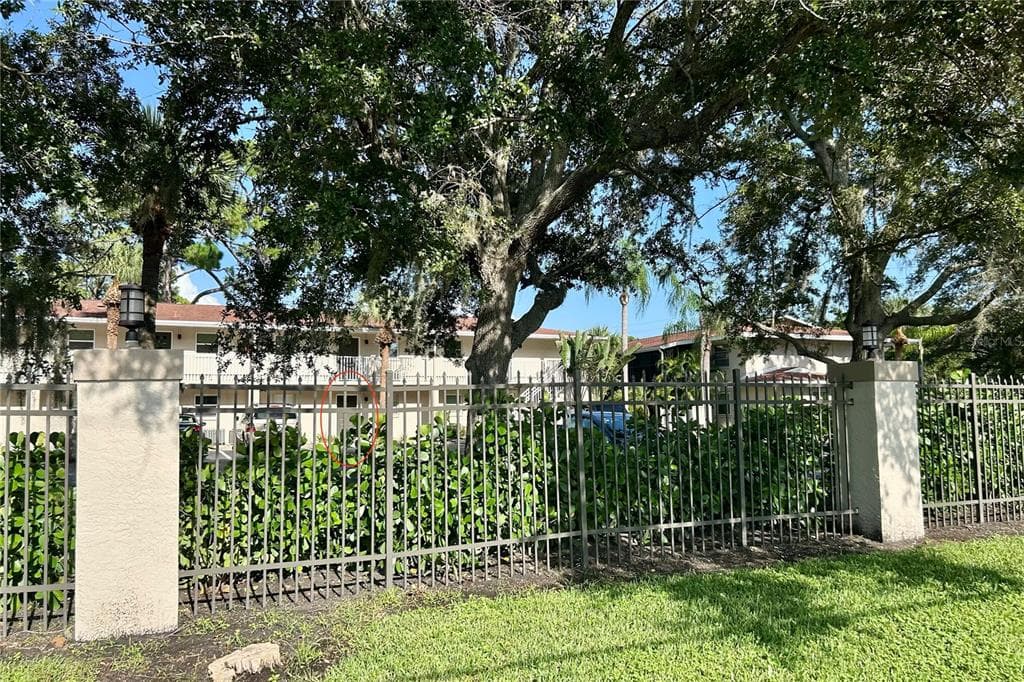 972 LA COSTA CIRCLE # 3, SARASOTA, FL 34237
