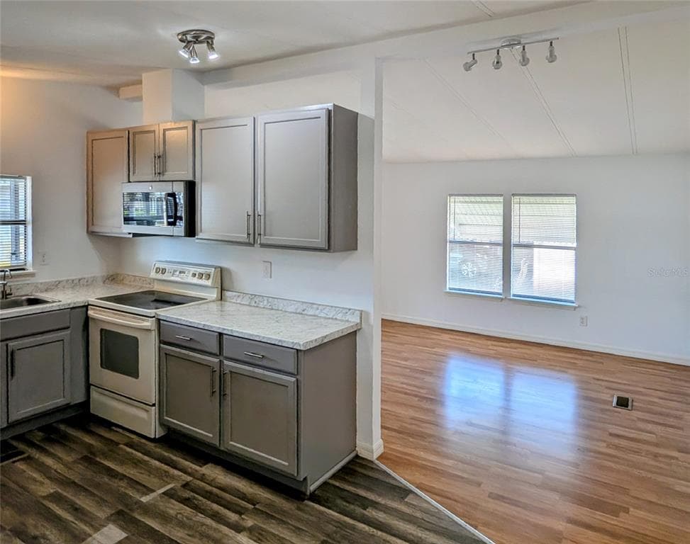 34351 TIMBERLAND BOULEVARD, WESLEY CHAPEL, FL 33543 — zdjęcie 5