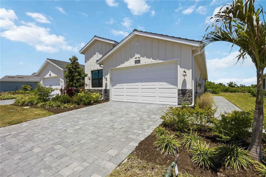 18652 DAYSPRING PLACE, VENICE, FL 34293