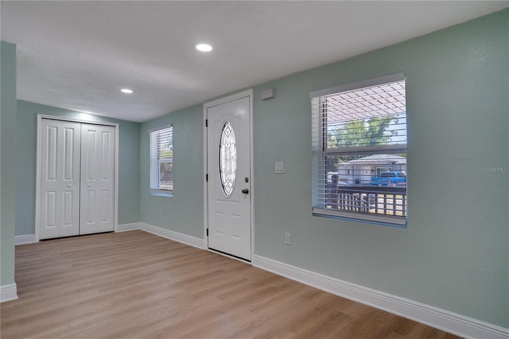 4029 13TH AVENUE S, ST PETERSBURG, FL 33711 — zdjęcie 4