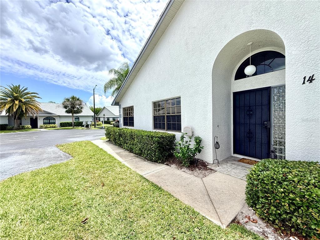 2749 COUNTRYSIDE BOULEVARD # 14, CLEARWATER, FL 33761