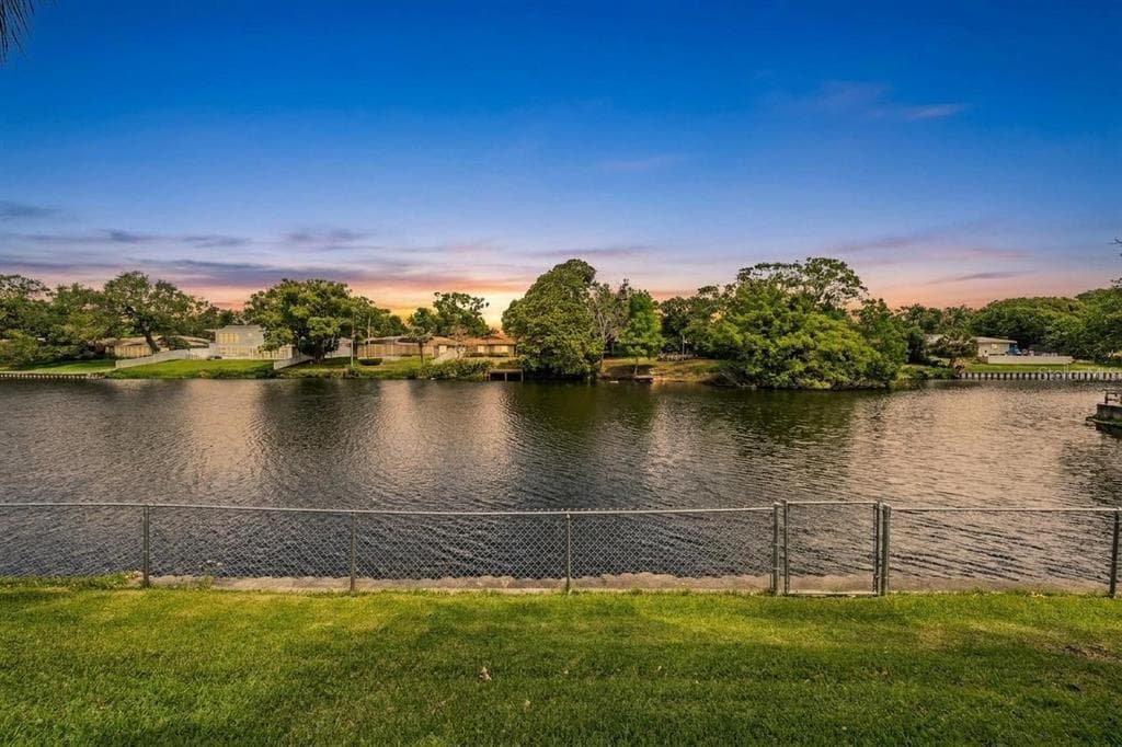 2424 FAIRBANKS DRIVE, CLEARWATER, FL 33764 — zdjęcie 3
