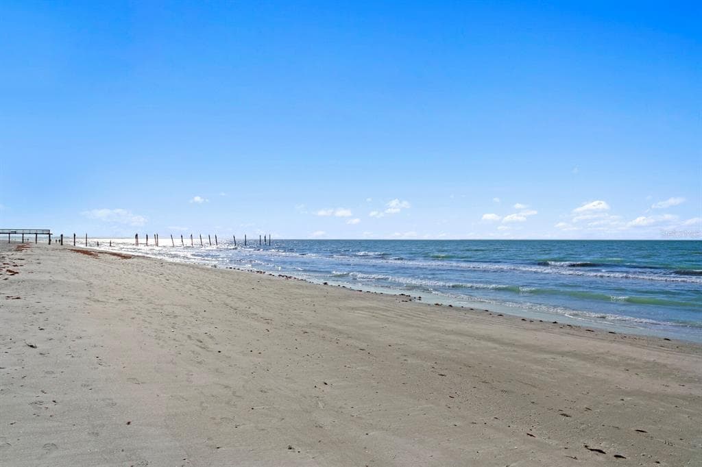 16332 GULF BOULEVARD # 3B, REDINGTON BEACH, FL 33708 — zdjęcie 2