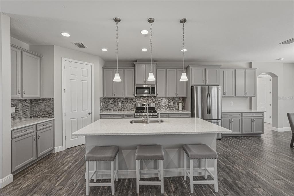 14633 RED CASTLE AVENUE, LITHIA, FL 33547 — zdjęcie 3