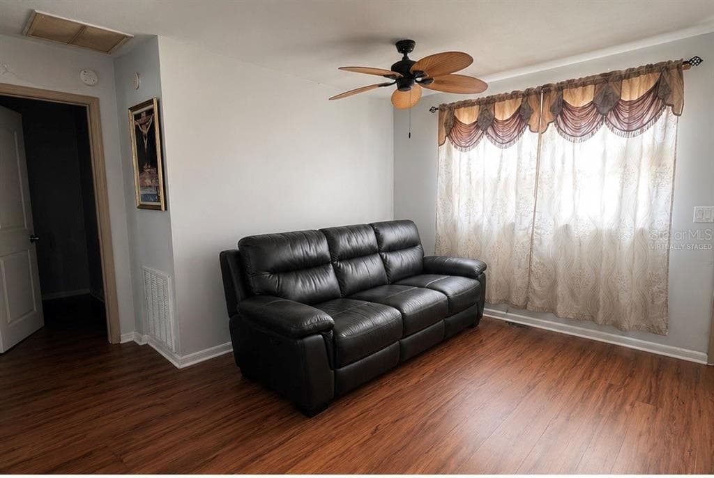 8604 N BRANCH AVENUE, TAMPA, FL 33604 — zdjęcie 3