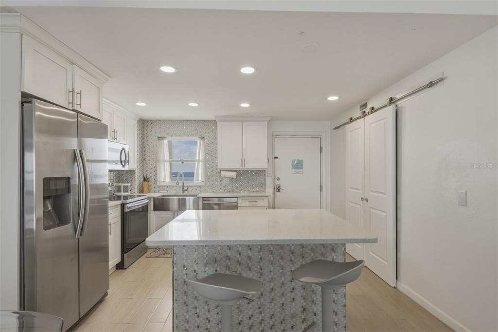 1270 GULF BOULEVARD # 1202, CLEARWATER BEACH, FL 33767 — zdjęcie 4