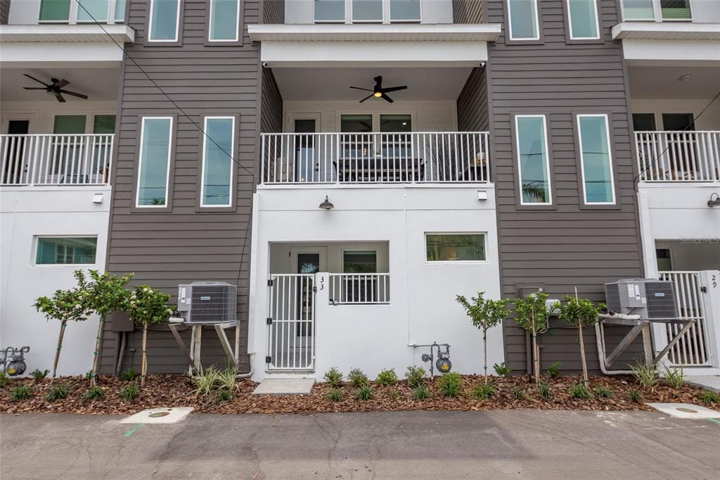33 29TH STREET N, ST PETERSBURG, FL 33713 — zdjęcie 2