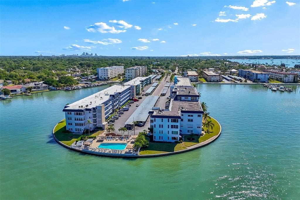 5960 30TH AVENUE S # 114, GULFPORT, FL 33707