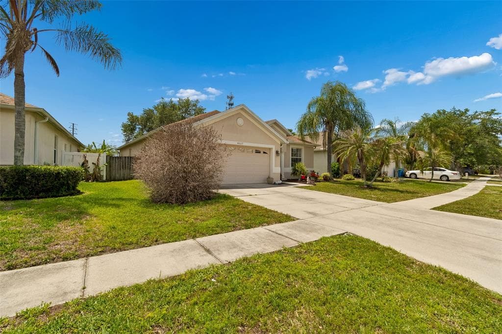 4027 LANGDRUM DRIVE, WESLEY CHAPEL, FL 33543 — zdjęcie 2