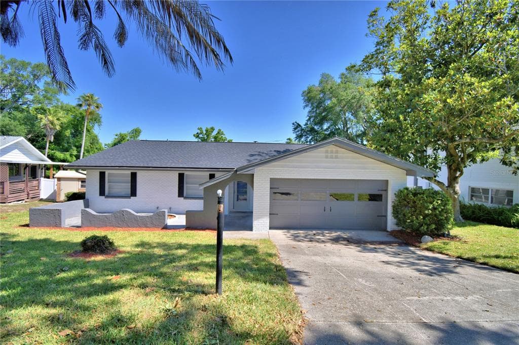 138 WHITTIER LANE, WINTER HAVEN, FL 33884