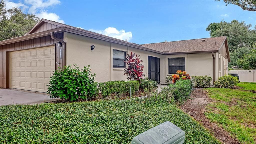 4633 OAK HILL DRIVE # 13, SARASOTA, FL 34232