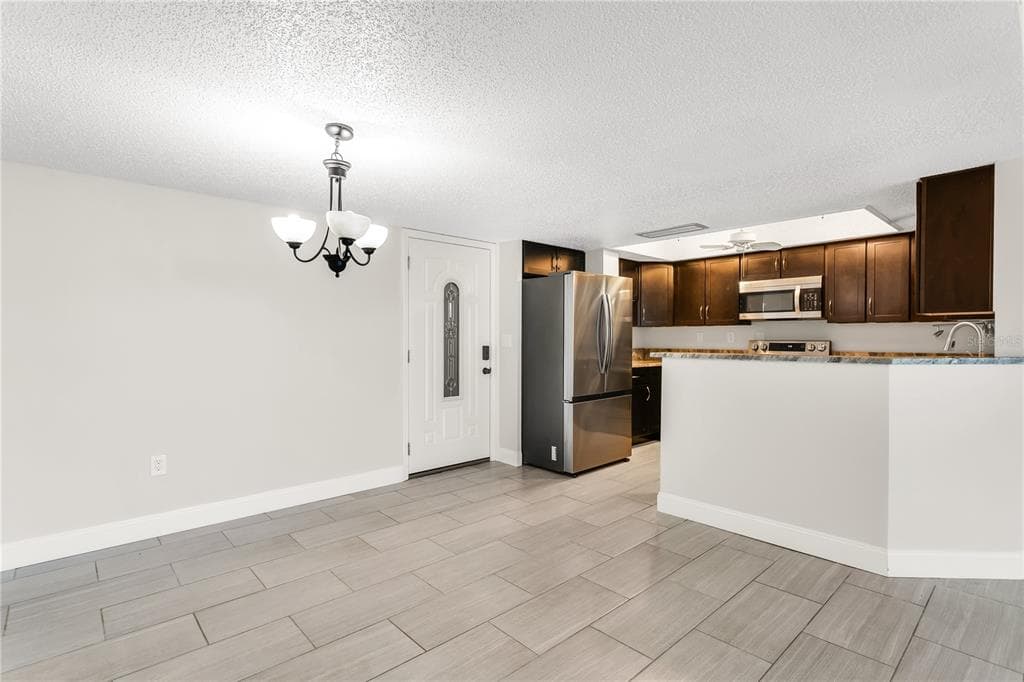 450 TREASURE ISLAND CAUSEWAY # 104, TREASURE ISLAND, FL 33706 — zdjęcie 5