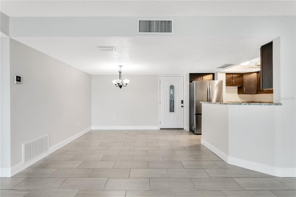 450 TREASURE ISLAND CAUSEWAY # 104, TREASURE ISLAND, FL 33706 — zdjęcie 4