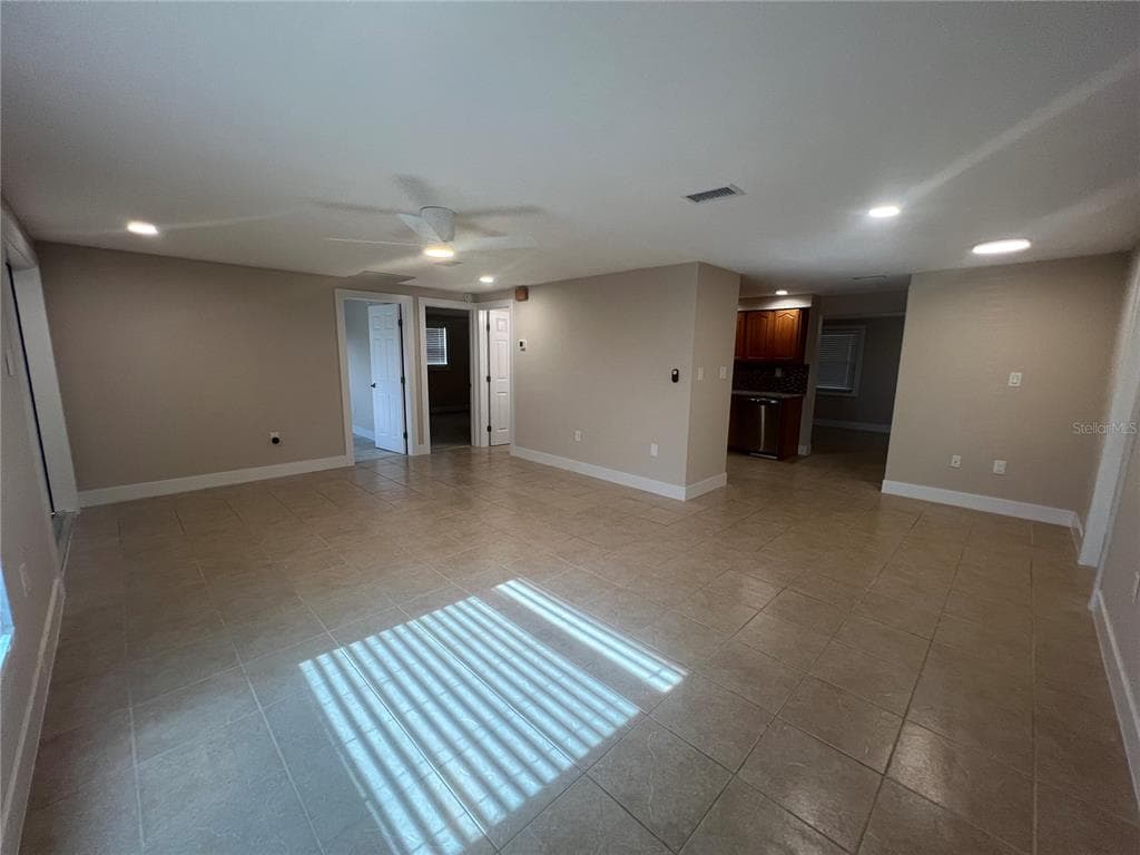249 SEMINOLE BOULEVARD NW, PORT CHARLOTTE, FL 33952 — zdjęcie 3
