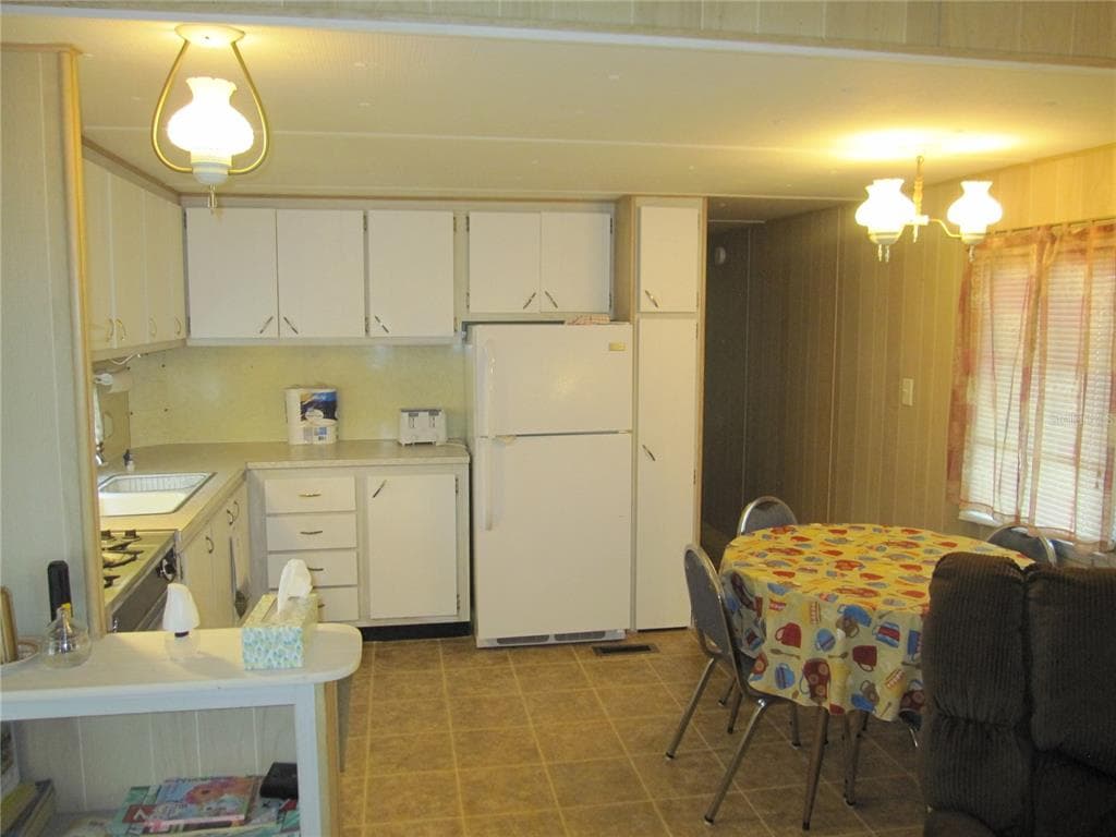 39015 HILLCREST DRIVE, ZEPHYRHILLS, FL 33542 — zdjęcie 5