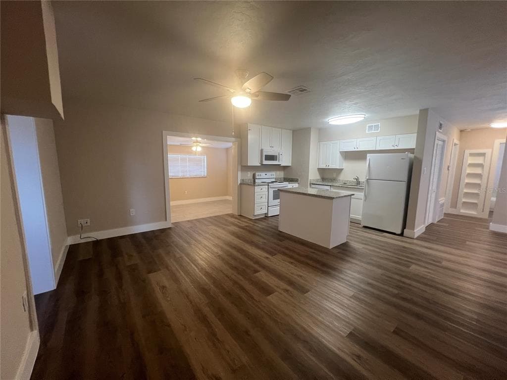 2472 PICNIC STREET, PORT CHARLOTTE, FL 33952 — zdjęcie 3