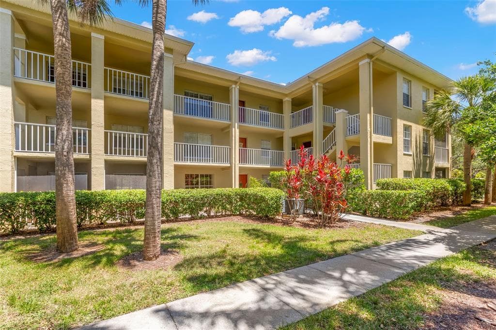 2690 CORAL LANDINGS BOULEVARD # 112, PALM HARBOR, FL 34684