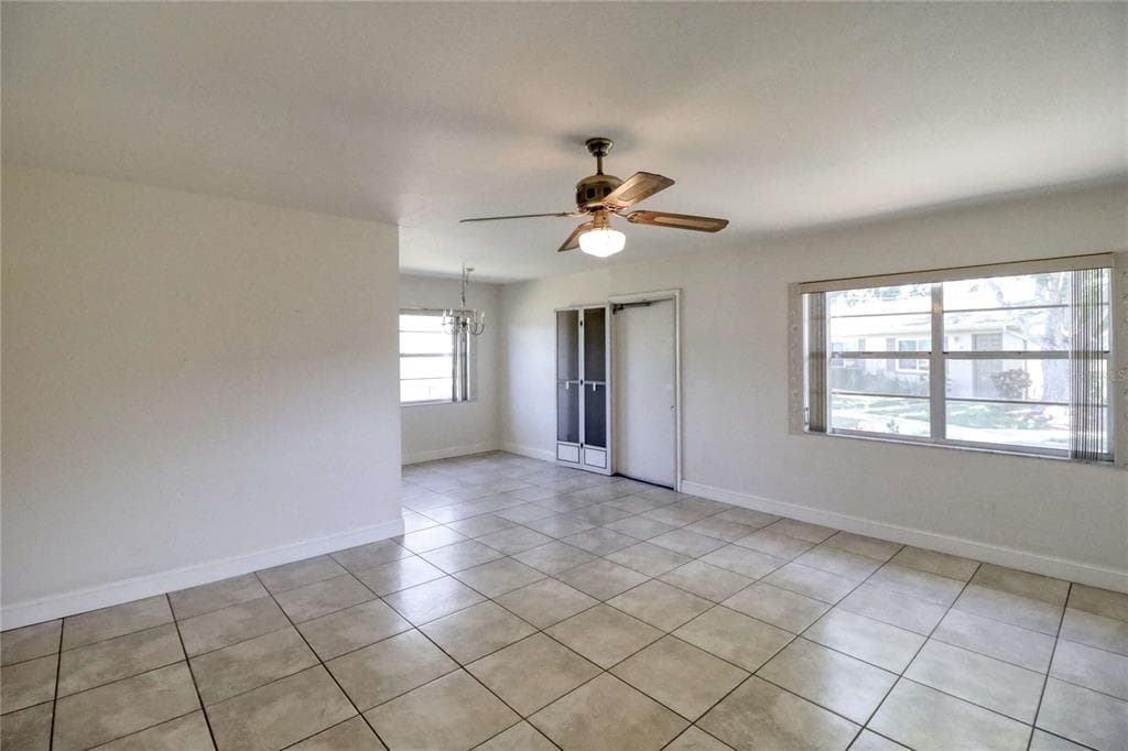 302 CANTON COURT # 59, SUN CITY CENTER, FL 33573 — zdjęcie 5