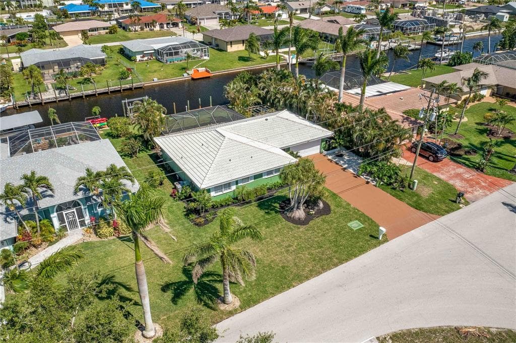 4815 SORRENTO COURT, CAPE CORAL, FL 33904 — zdjęcie 3