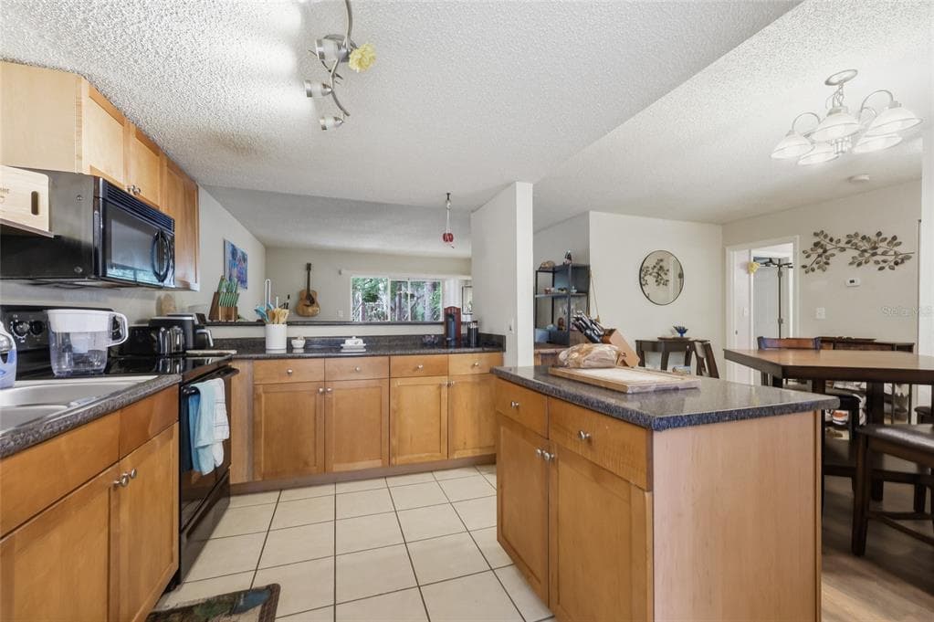 1810 NW 23RD BOULEVARD # Bldg 5, 211, GAINESVILLE, FL 32605 — zdjęcie 5