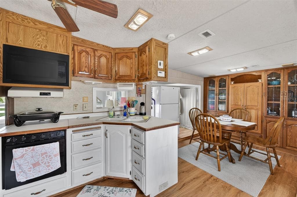1306 TROUT, PUNTA GORDA, FL 33950 — zdjęcie 2