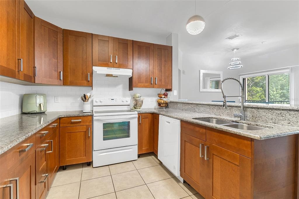 1995 ERVING CIRCLE # 208, OCOEE, FL 34761 — zdjęcie 2