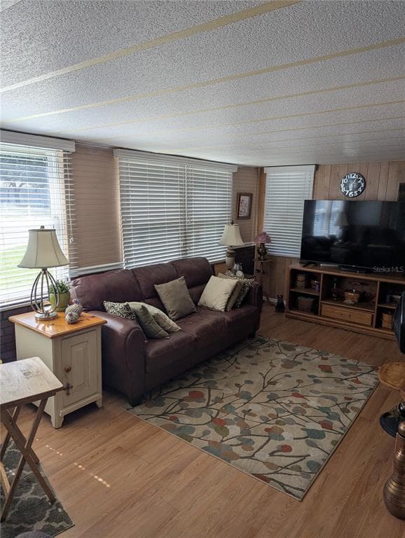 34214 CANAL DRIVE N, PINELLAS PARK, FL 33781 — zdjęcie 2