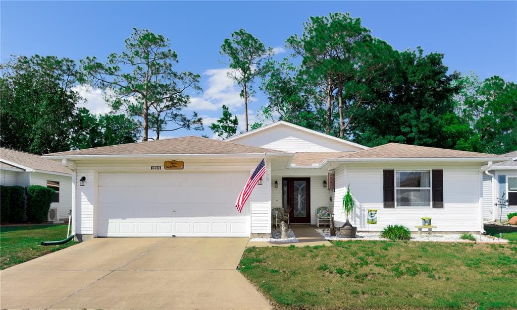 32676 OAK PARK DRIVE, LEESBURG, FL 34748