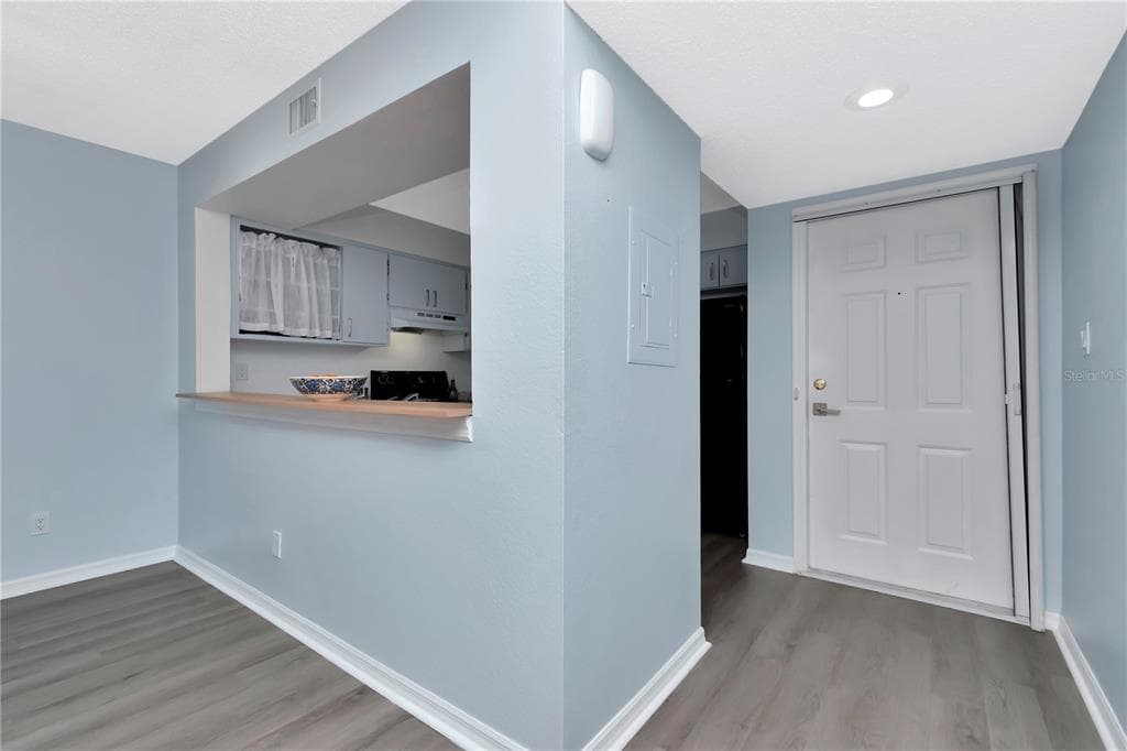 6817 STONES THROW CIRCLE N # 17203, ST PETERSBURG, FL 33710 — zdjęcie 2