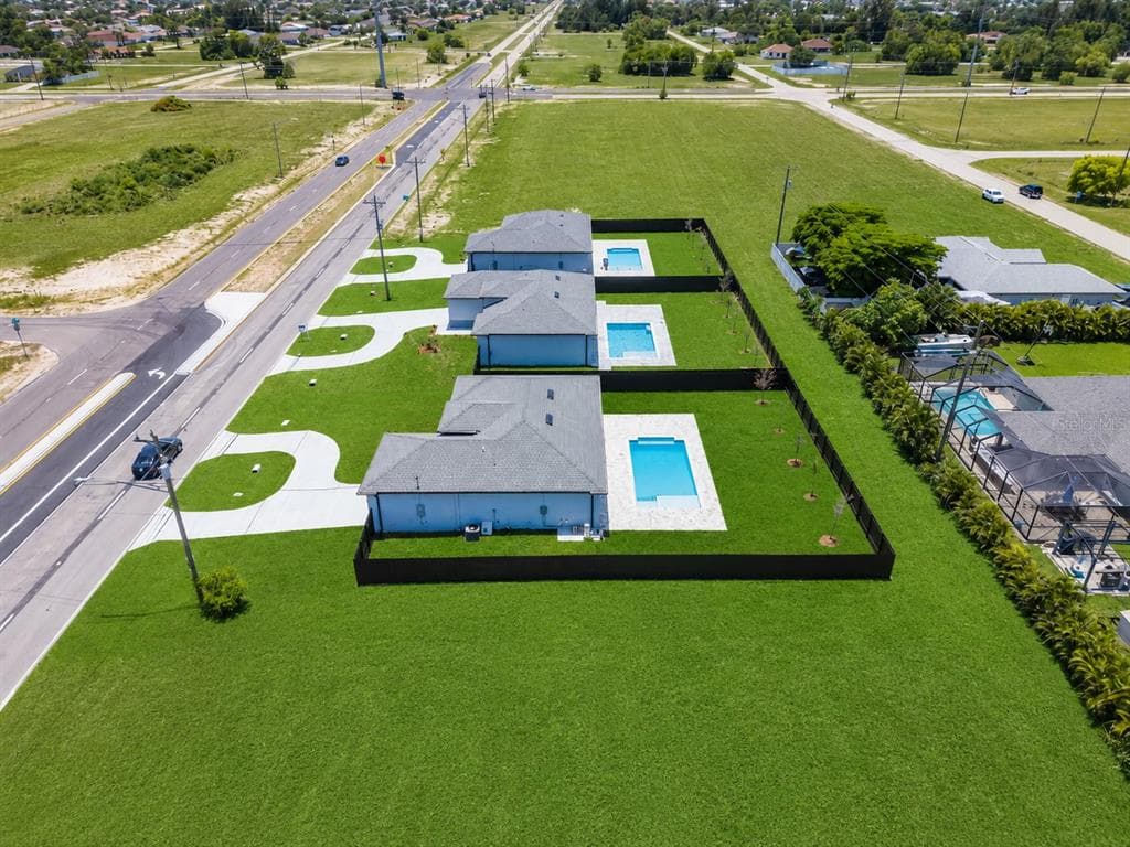 103 DIPLOMAT PARKWAY E, CAPE CORAL, FL 33909 — zdjęcie 2