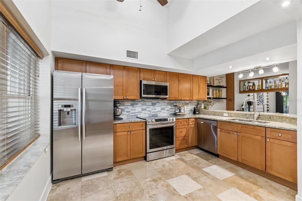 2599 DOLLY BAY DRIVE # 302, PALM HARBOR, FL 34684 — zdjęcie 3