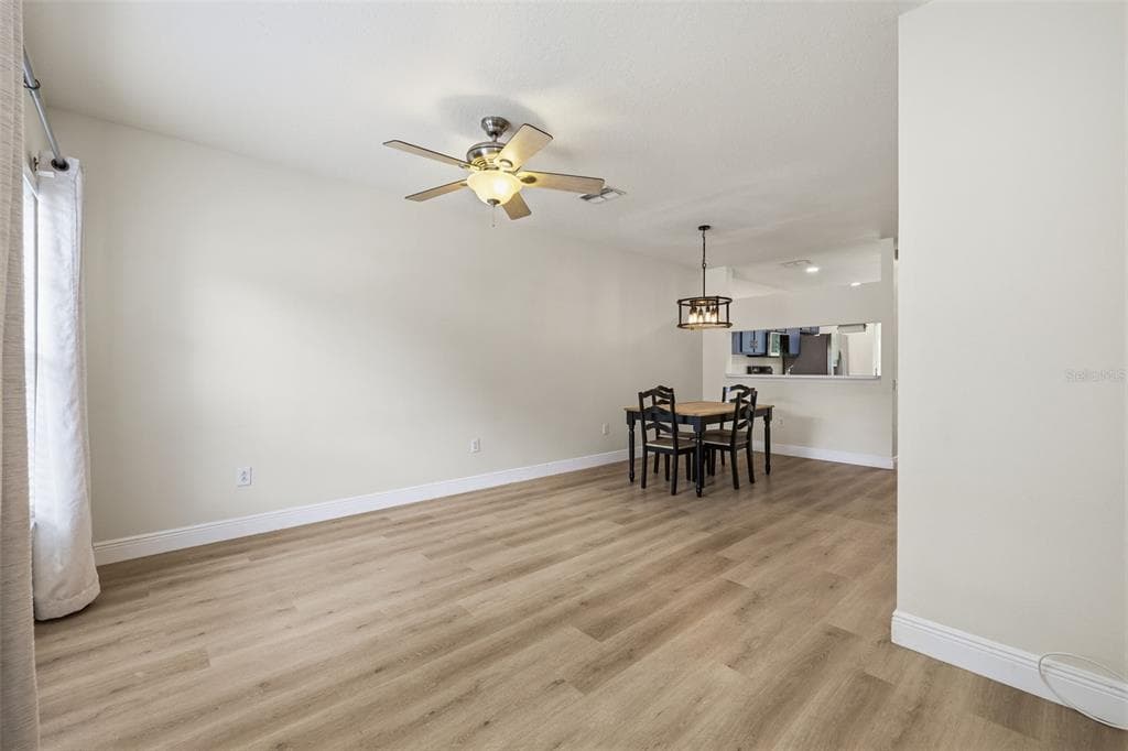 1141 KENNEWICK COURT, WESLEY CHAPEL, FL 33543 — zdjęcie 4