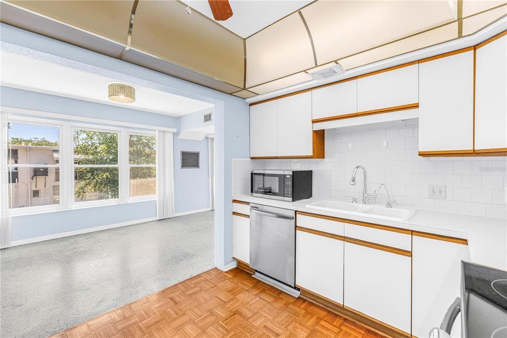 4143 56TH STREET N # 1006, KENNETH CITY, FL 33709 — zdjęcie 4