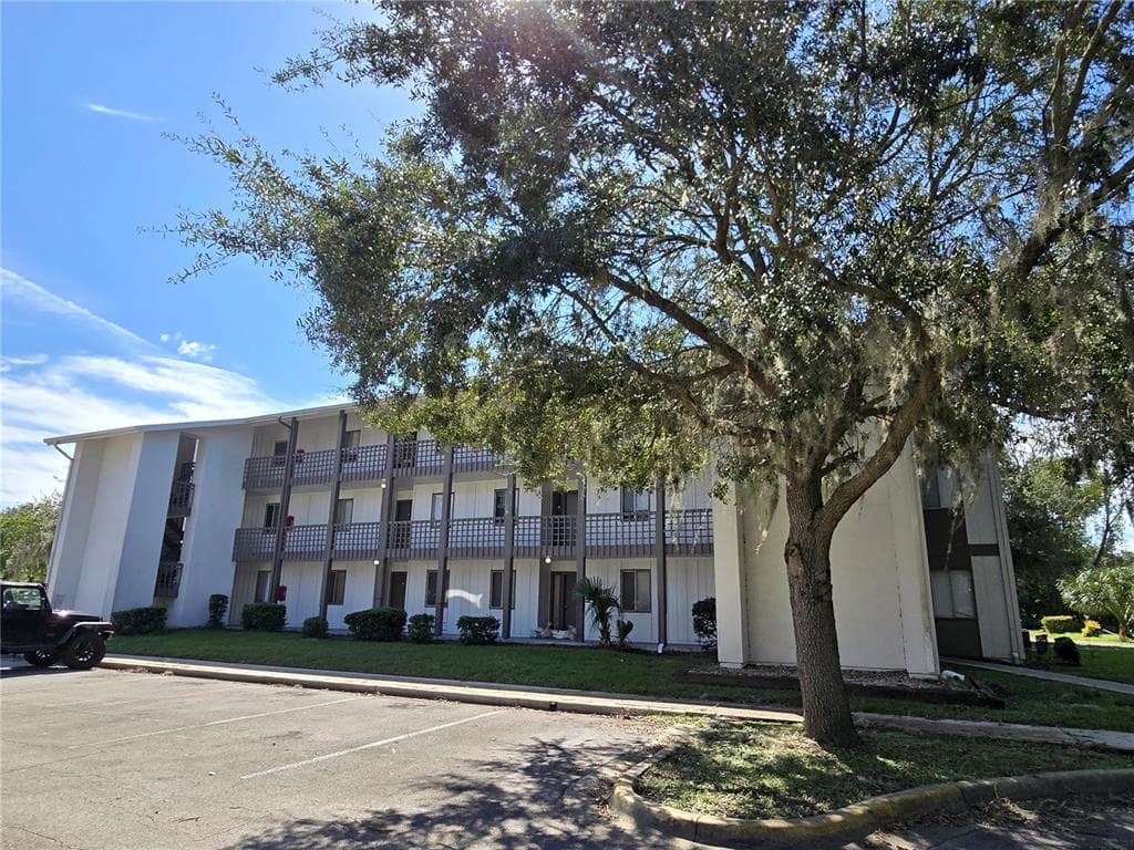 6519 W NEWBERRY ROAD # 204, GAINESVILLE, FL 32605