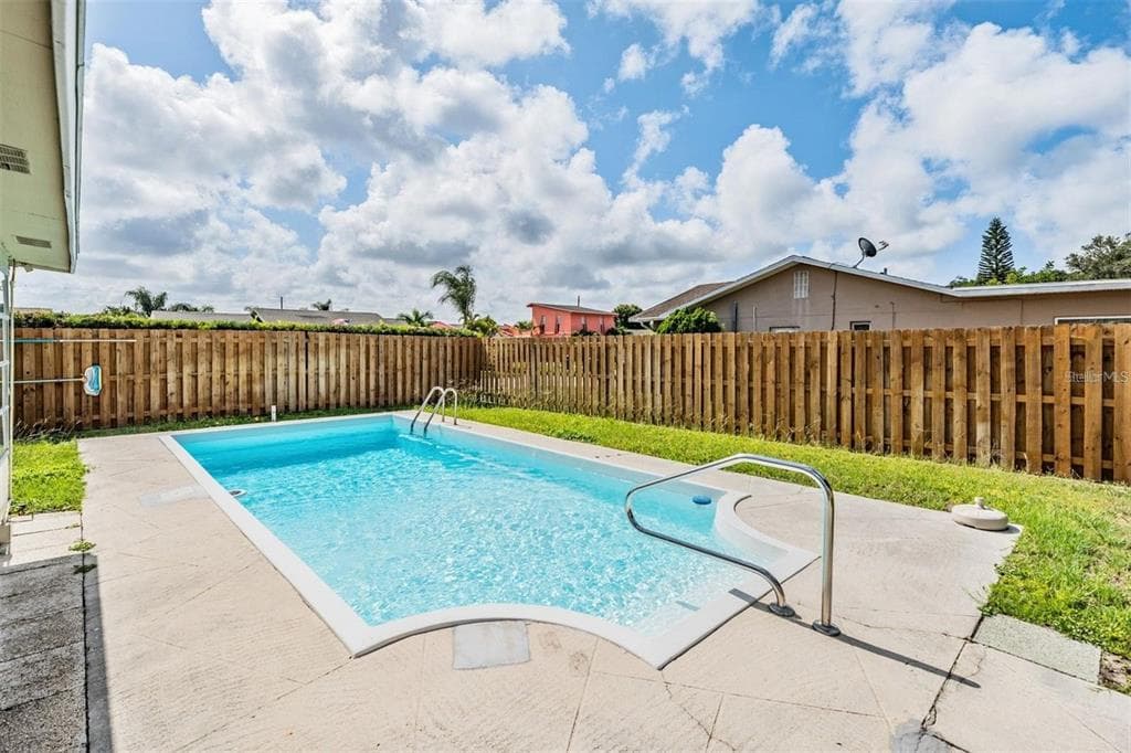 11440 130TH AVENUE, LARGO, FL 33778 — zdjęcie 3
