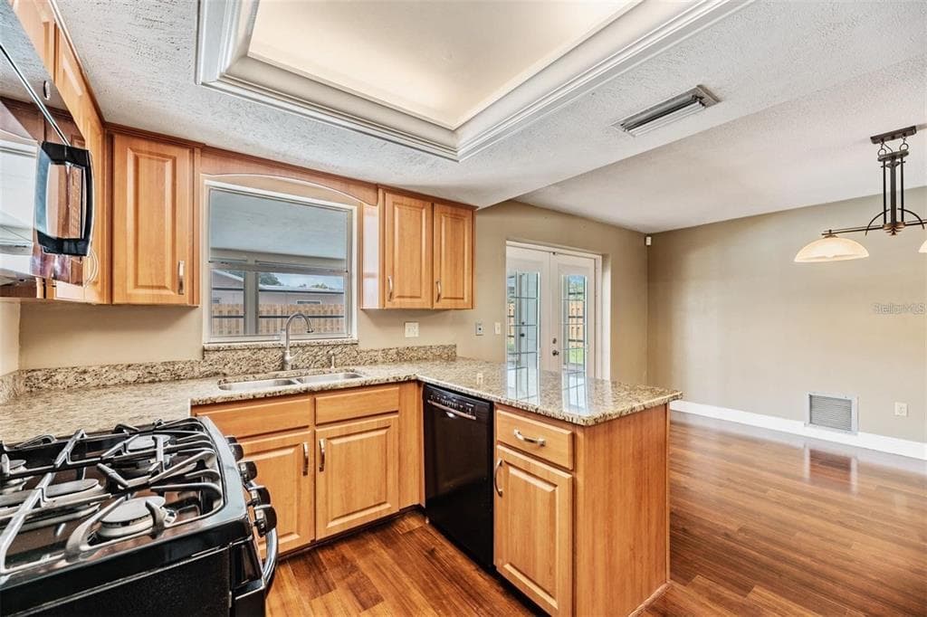 11440 130TH AVENUE, LARGO, FL 33778 — zdjęcie 4