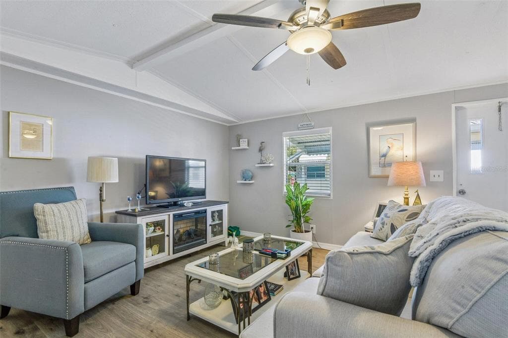 3204 POND HOLLOW STREET, WESLEY CHAPEL, FL 33543 — zdjęcie 2