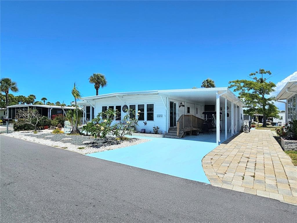 205 VIA VENETO, VENICE, FL 34285