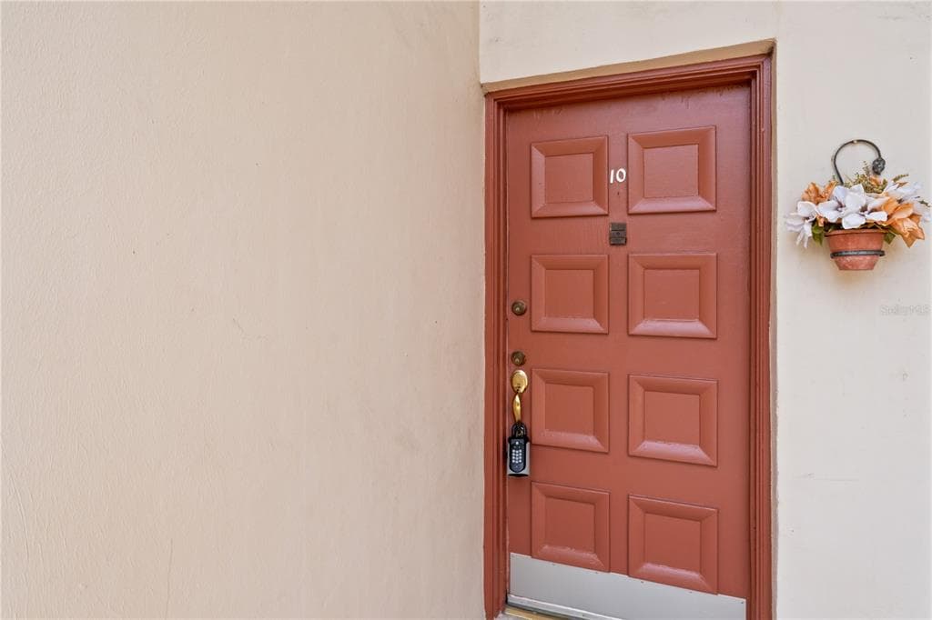 500 ORANGE DRIVE # 10, ALTAMONTE SPRINGS, FL 32701