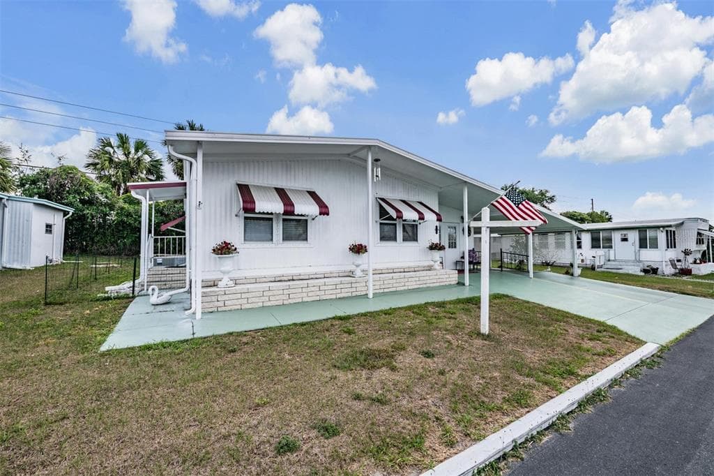 7048 EL MEYERS STREET, ZEPHYRHILLS, FL 33541 — zdjęcie 4